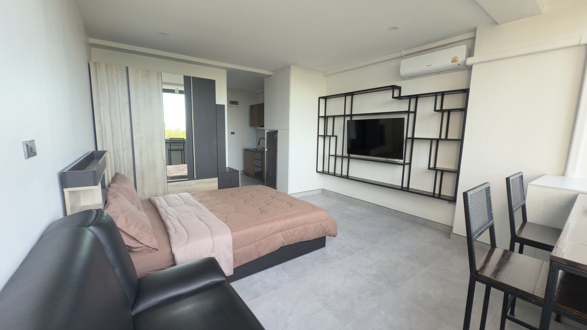 Sea-view studio Pratamnak, Pattaya
